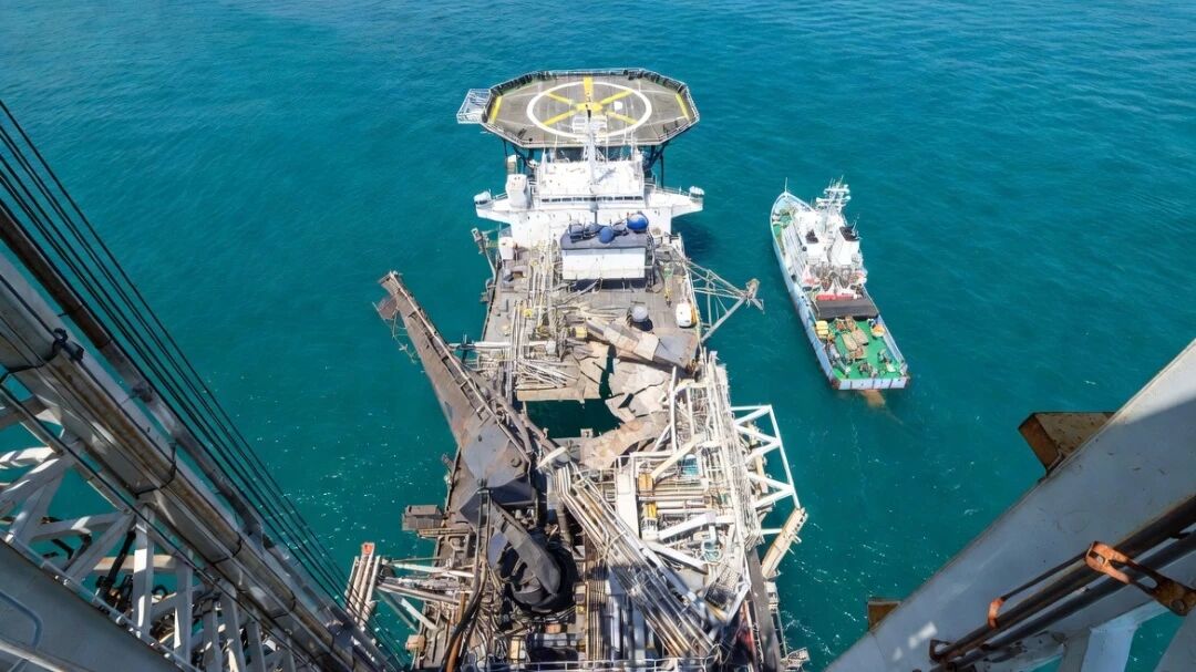 工程船舶案例：發(fā)電機(jī)與推尾系統(tǒng)油液在線監(jiān)測(cè)方案的部署應(yīng)用 圖2.jpg